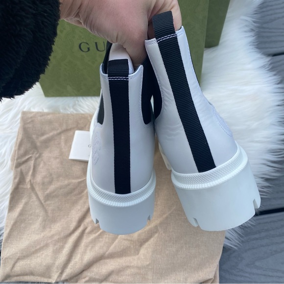 Gucci Leather Ankle Boots - Picture 2 of 9